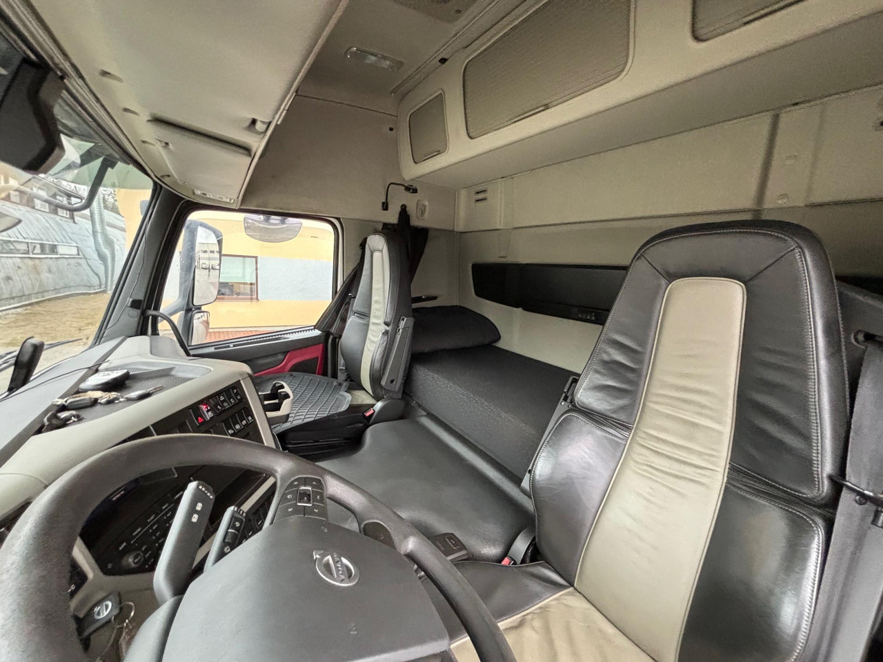 Lastebil med kjøl VOLVO FM500: bilde 11 Lastebil med kjøl VOLVO FM500: bilde 11