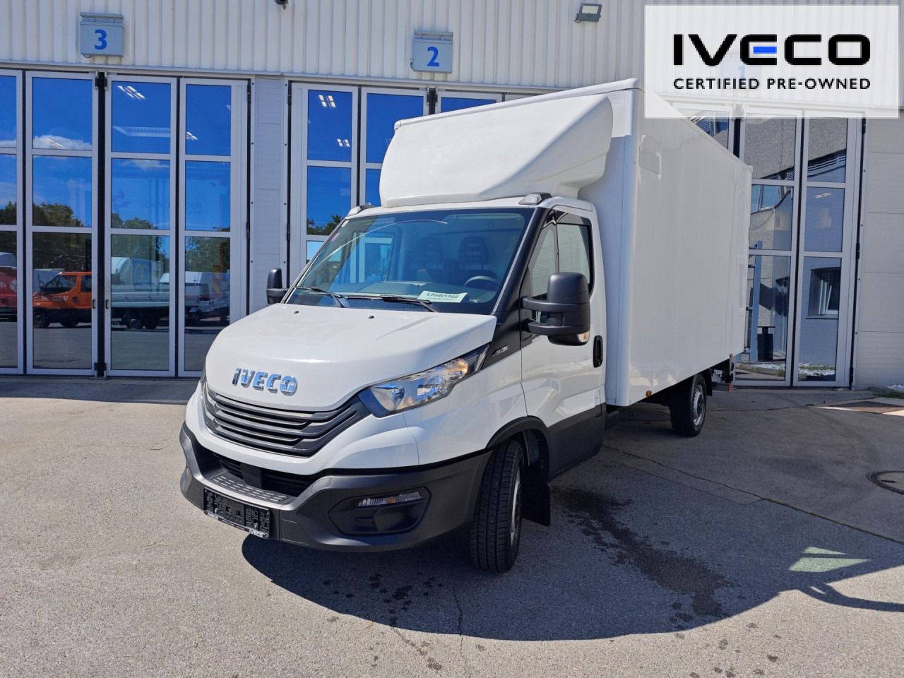 IVECO Koffr-LBW - Varebil med skap: bilde 1 IVECO Koffr-LBW - Varebil med skap: bilde 1