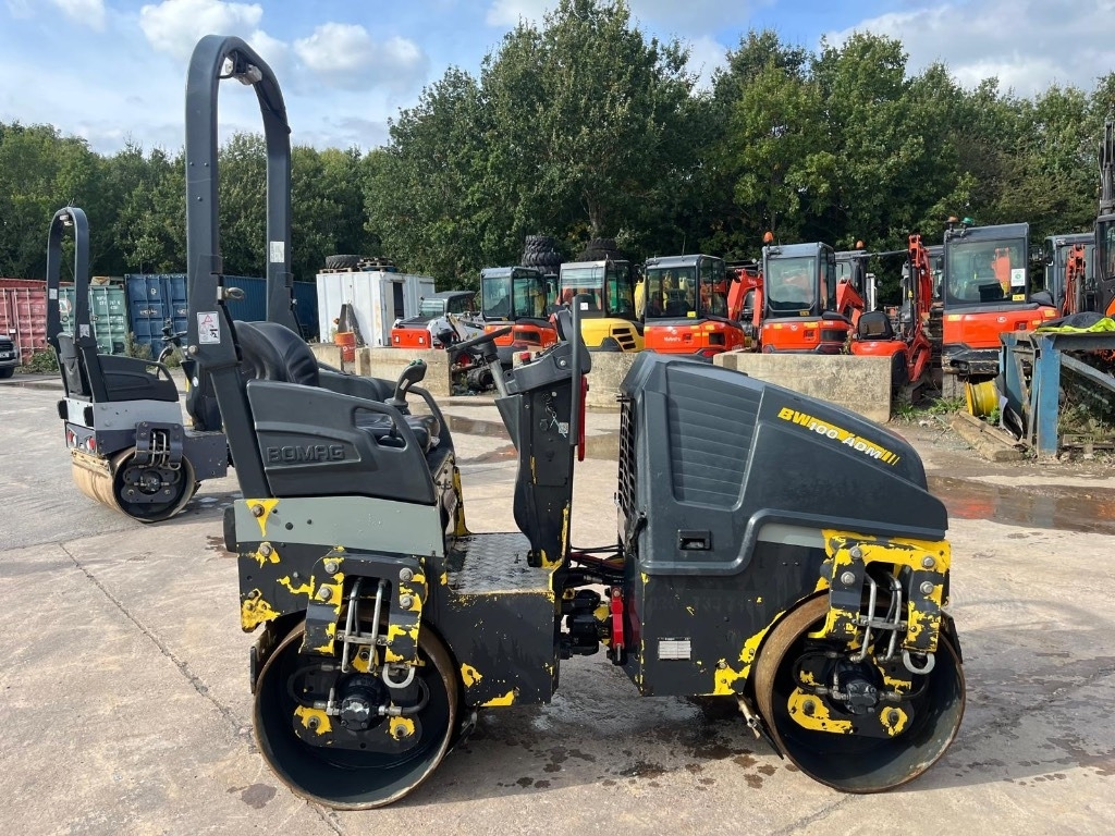 Bomag BW 100 AD M-5 - Vegvals: bilde 1 Bomag BW 100 AD M-5 - Vegvals: bilde 1