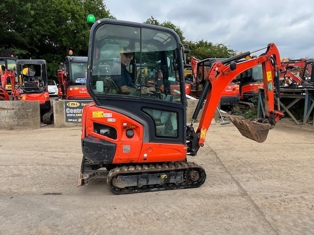 Kubota KX 016-4 - Minigraver: bilde 1 Kubota KX 016-4 - Minigraver: bilde 1