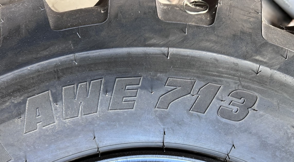 Apollo 10.00 - 20 Apollo Kompletträder - Complet tires - Dekk for Hjulgraver: bilde 4 Apollo 10.00 - 20 Apollo Kompletträder - Complet tires - Dekk for Hjulgraver: bilde 4