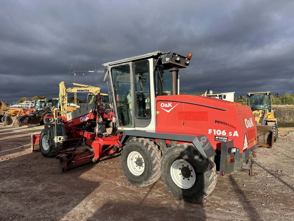 O&K F 106.5 - 6x6 Laser Topcon- Klima Cummins 6 Zyl. - Grader: bilde 5 O&K F 106.5 - 6x6 Laser Topcon- Klima Cummins 6 Zyl. - Grader: bilde 5