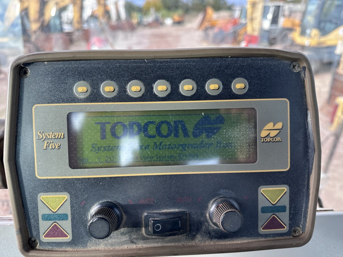 Leie O&K F 106.5 - 6x6 Laser Topcon- Klima Cummins 6 Zyl. O&K F 106.5 - 6x6 Laser Topcon- Klima Cummins 6 Zyl.: bilde 14 Leie O&K F 106.5 - 6x6 Laser Topcon- Klima Cummins 6 Zyl. O&K F 106.5 - 6x6 Laser Topcon- Klima Cummins 6 Zyl.: bilde 14