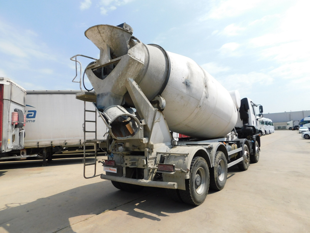 Ford Lt12xl 7h cargo 4142m - Betongbil: bilde 3 Ford Lt12xl 7h cargo 4142m - Betongbil: bilde 3