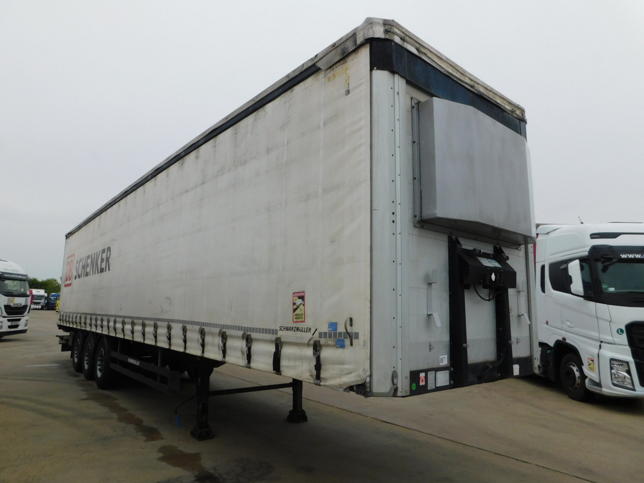 Schwarzmuller J serie - Gardintrailer: bilde 2 Schwarzmuller J serie - Gardintrailer: bilde 2