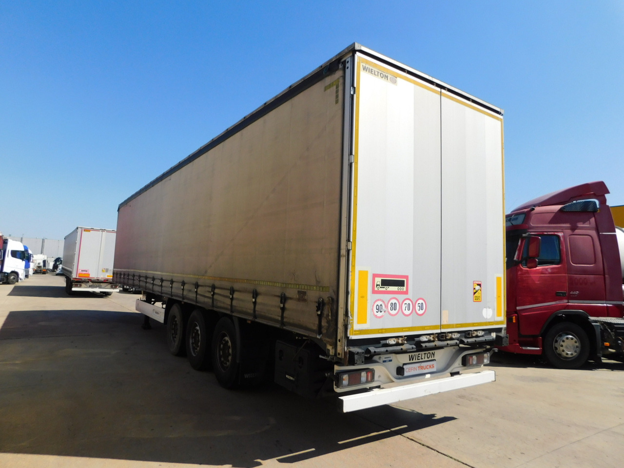 Wielton Ns3k - Gardintrailer: bilde 4 Wielton Ns3k - Gardintrailer: bilde 4