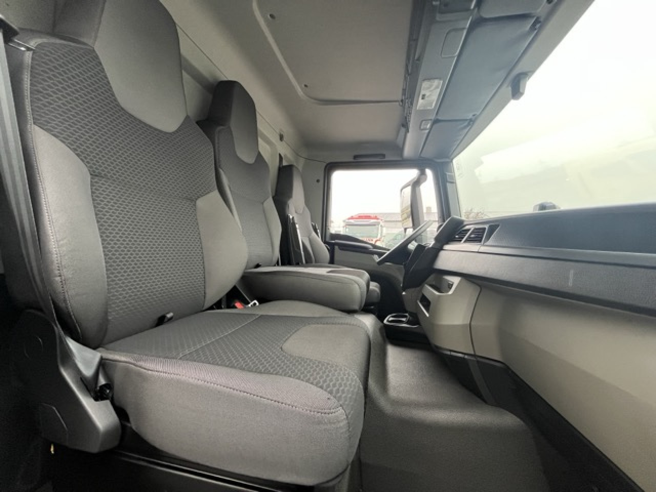 MAN TGL 12.250 4x2 BL CH Euro6 Klima AHK Luftfeder ZV - Skapbil: bilde 3 MAN TGL 12.250 4x2 BL CH Euro6 Klima AHK Luftfeder ZV - Skapbil: bilde 3