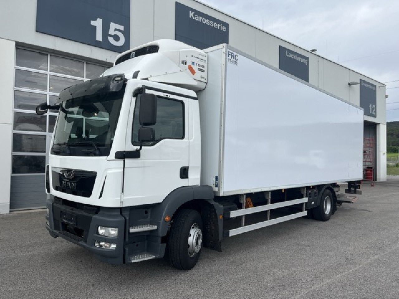 MAN TGM 15.290 4x2 LL Tiefkühler ATP 08.2028 Euro6 - Kjølebil: bilde 1 MAN TGM 15.290 4x2 LL Tiefkühler ATP 08.2028 Euro6 - Kjølebil: bilde 1
