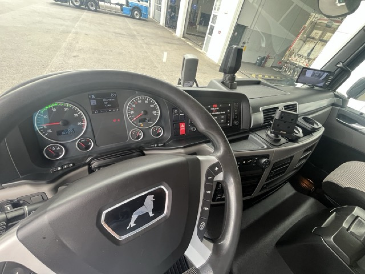 MAN TGM 15.290 4x2 LL Tiefkühler ATP 08.2028 Euro6 - Kjølebil: bilde 2 MAN TGM 15.290 4x2 LL Tiefkühler ATP 08.2028 Euro6 - Kjølebil: bilde 2