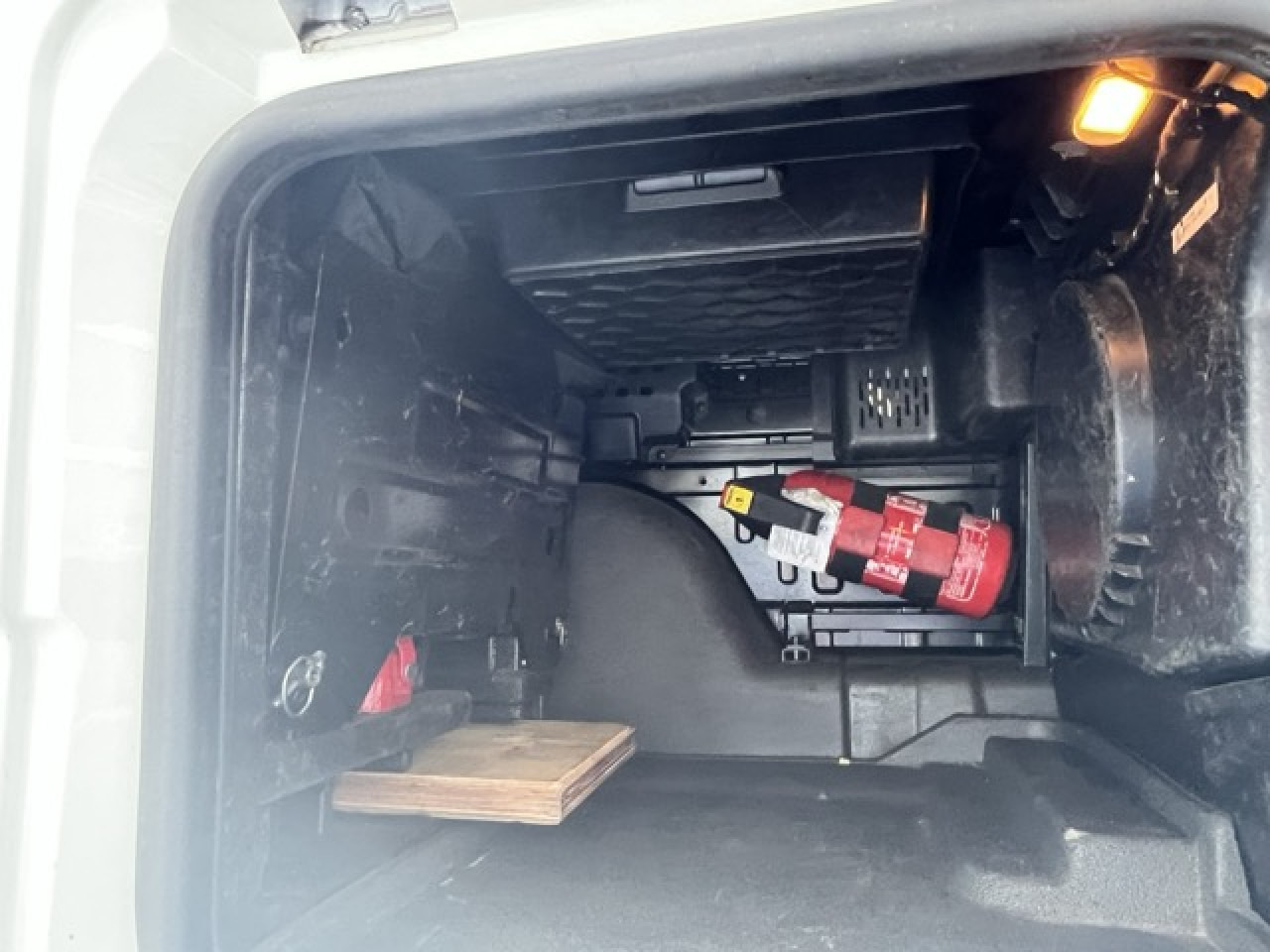 MAN TGX 18.510 4x2 BL SA Euro6 Retarder Klima ZV - Trekkvogn: bilde 3 MAN TGX 18.510 4x2 BL SA Euro6 Retarder Klima ZV - Trekkvogn: bilde 3