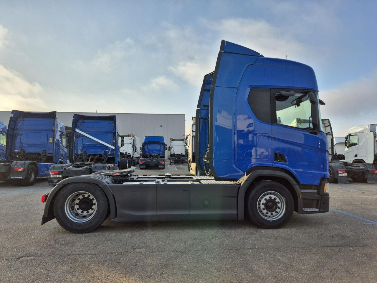 Scania R 450 - Trekkvogn: bilde 2 Scania R 450 - Trekkvogn: bilde 2