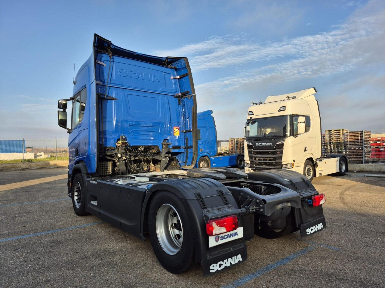 Scania R 450 - Trekkvogn: bilde 2 Scania R 450 - Trekkvogn: bilde 2
