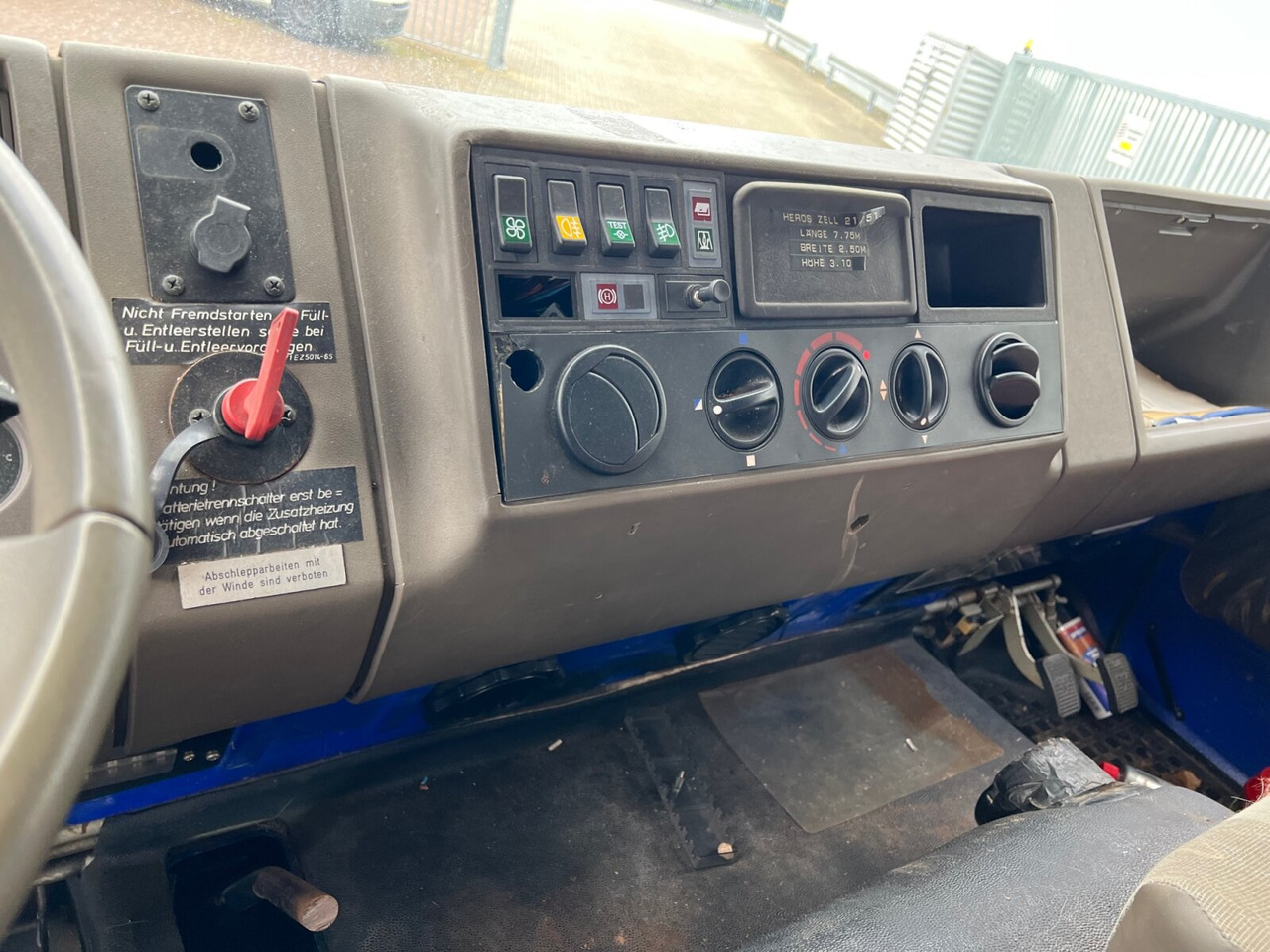 120-23 AW 4x4 Doka 120-23 AW 4x4 Doka, V8-Motor, Seilwinde - Chassis lastebil: bilde 4 120-23 AW 4x4 Doka 120-23 AW 4x4 Doka, V8-Motor, Seilwinde - Chassis lastebil: bilde 4