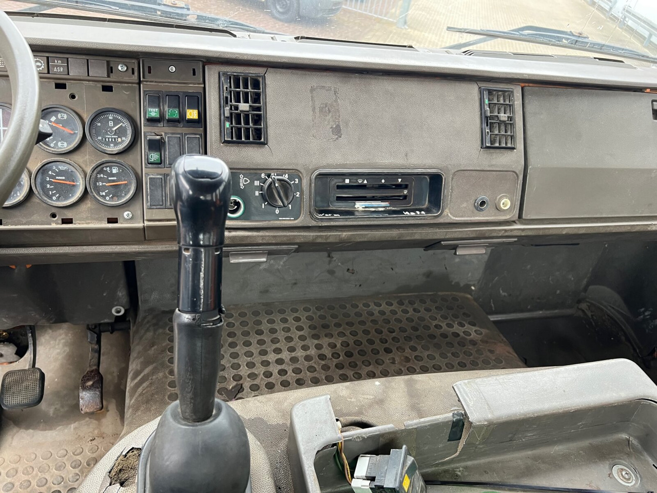 260-34 AHW 6x6 260-34 AHW 6x6, V8, Manual, Full Steel - Chassis lastebil: bilde 3 260-34 AHW 6x6 260-34 AHW 6x6, V8, Manual, Full Steel - Chassis lastebil: bilde 3