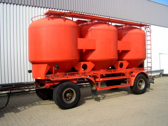 - B16/3 KOEHLER B16/3, ca. 23.250l, 3 Kammern - Tankhenger: bilde 1 - B16/3 KOEHLER B16/3, ca. 23.250l, 3 Kammern - Tankhenger: bilde 1