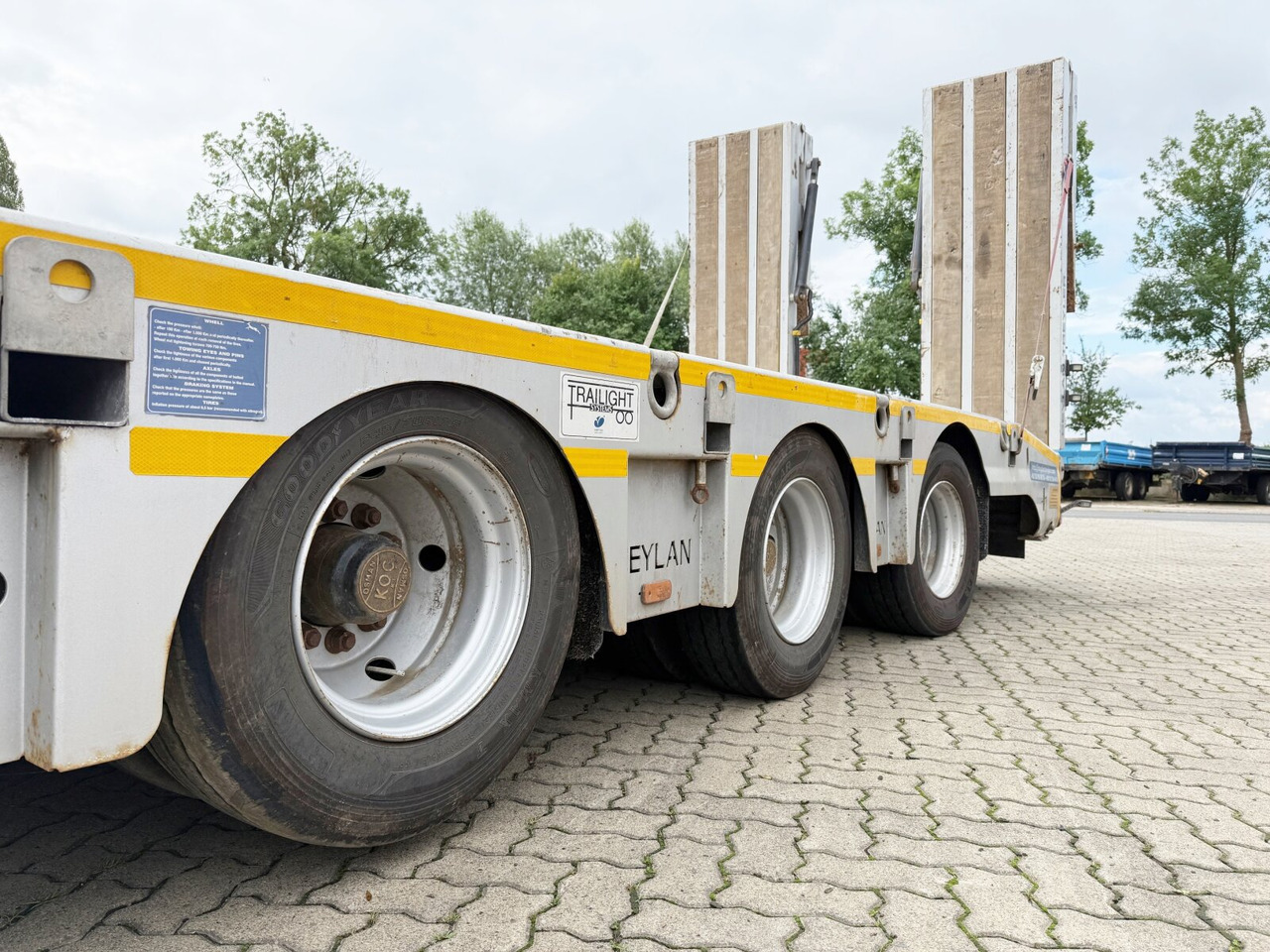 CYL 3 CYL 3, mit Lift-/Lenkachse, faltbare Rampen - Lavloader semitrailer: bilde 3 CYL 3 CYL 3, mit Lift-/Lenkachse, faltbare Rampen - Lavloader semitrailer: bilde 3