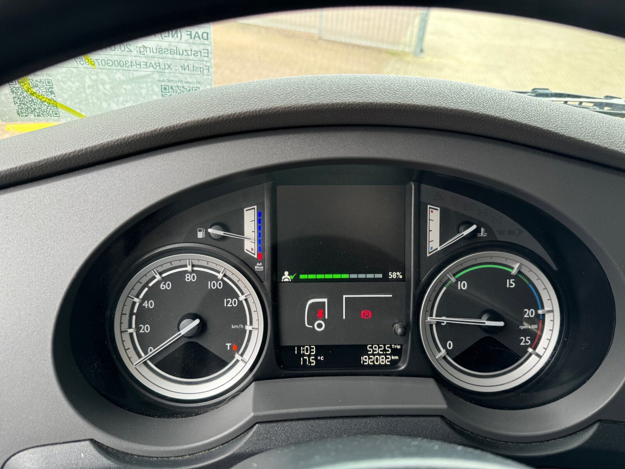 DAF XF 410 FA 4x2 XF 410 FA 4x2, Fahrschule, 2x AHK, 6 Sitze - Planbil: bilde 4 DAF XF 410 FA 4x2 XF 410 FA 4x2, Fahrschule, 2x AHK, 6 Sitze - Planbil: bilde 4