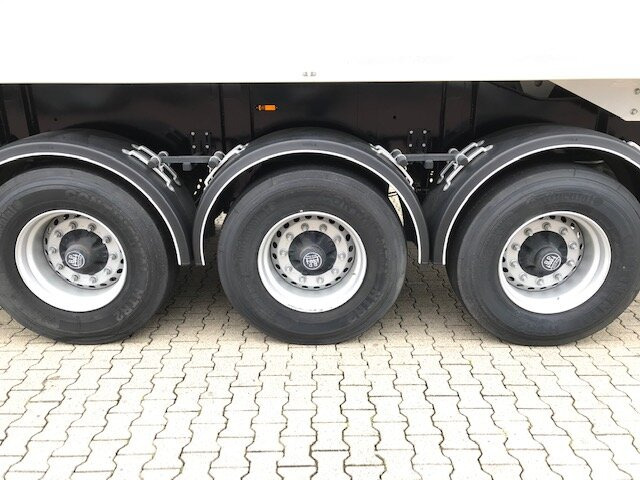 F-A-G SKA 50 F-A-G SKA 50, ca. 51,8m³, Kombitür - Tippsemi: bilde 2 F-A-G SKA 50 F-A-G SKA 50, ca. 51,8m³, Kombitür - Tippsemi: bilde 2