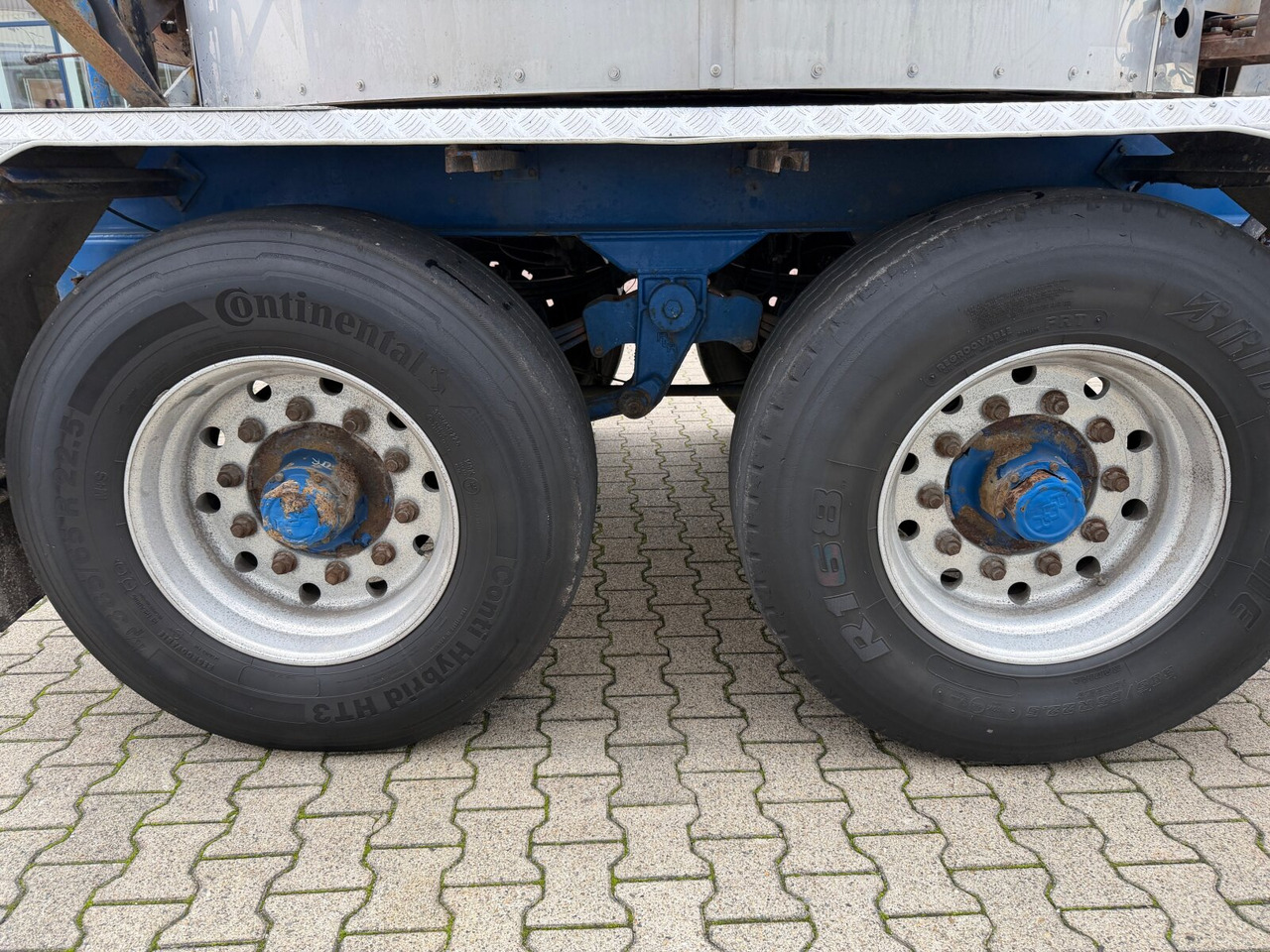 Faehndrich AG TKS-Z13 Asphaltkocher Faehndrich AG TKS-Z13 Asphaltkocher - Bitumensprøyte: bilde 3 Faehndrich AG TKS-Z13 Asphaltkocher Faehndrich AG TKS-Z13 Asphaltkocher - Bitumensprøyte: bilde 3