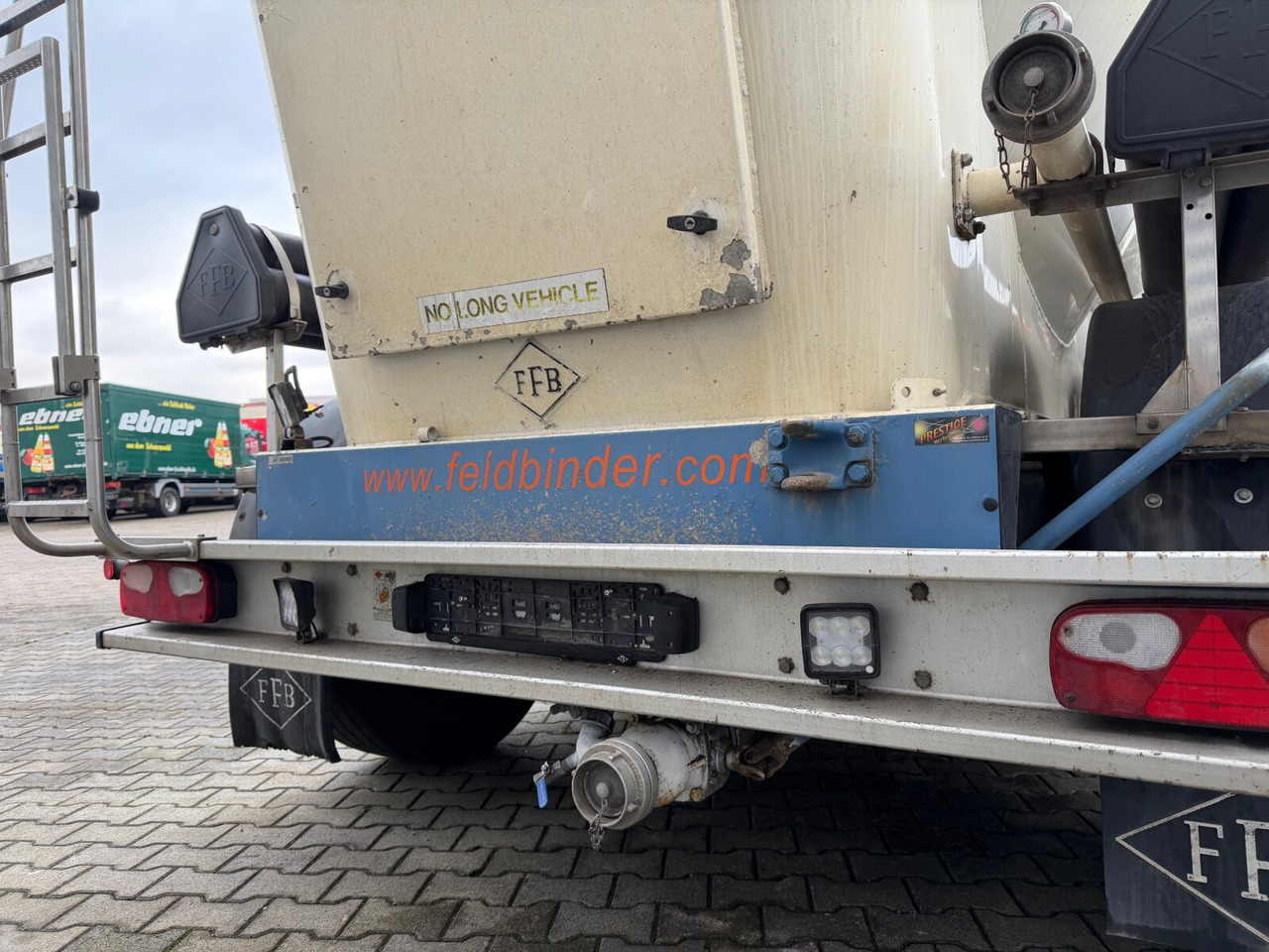 Bulktrailer Feldbinder EUT 38.3-3 EUT 38.3-3, Liftachse, 3 Kammern, ca. 38.000l: bilde 10 Bulktrailer Feldbinder EUT 38.3-3 EUT 38.3-3, Liftachse, 3 Kammern, ca. 38.000l: bilde 10