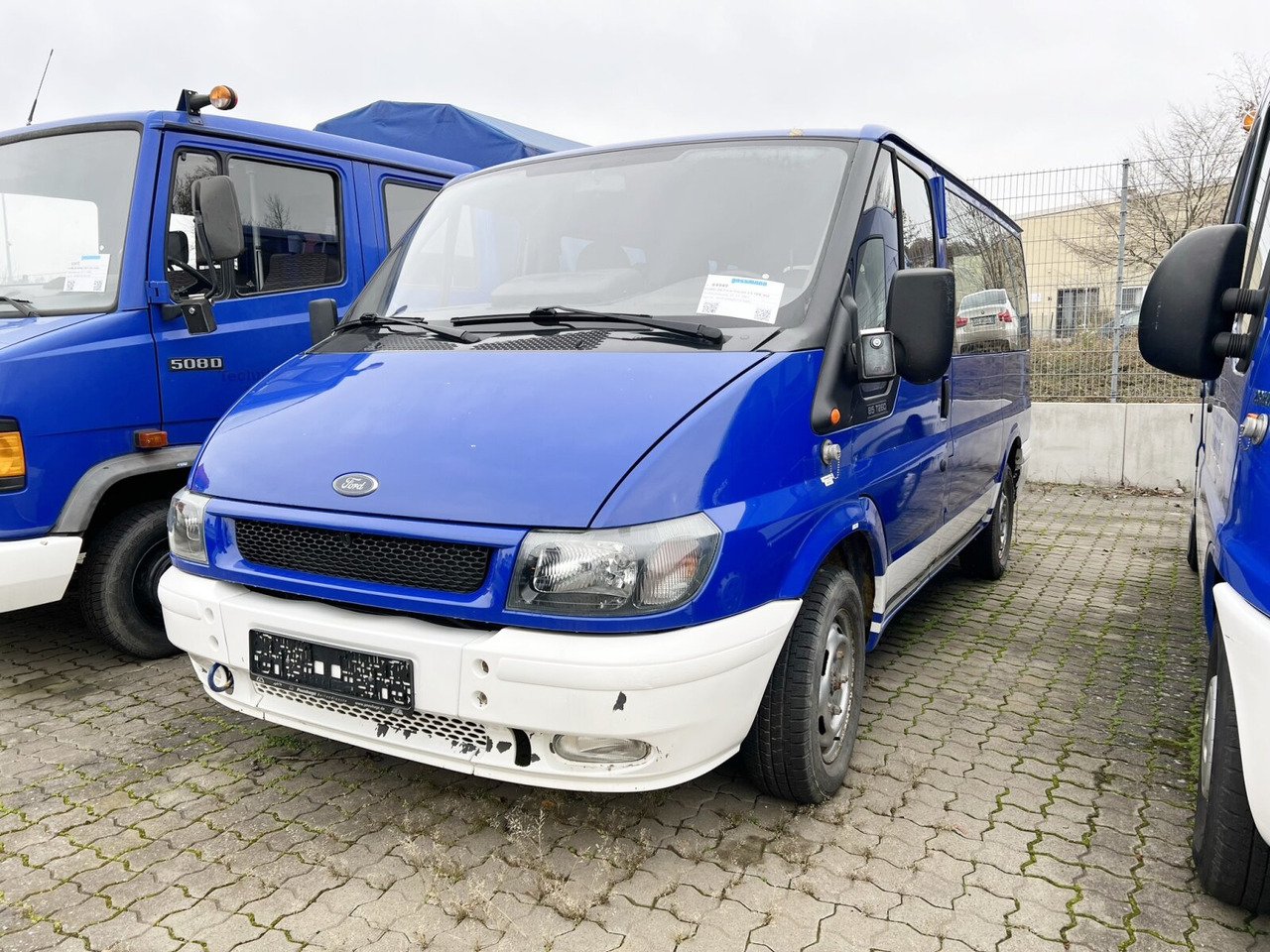 Ford Ford Transit 2,0 TDE 4x2 Ford Transit 2,0 TDE 4x2, EX-THW, 6 Sitze - Varebil med dobbelt førerhus: bilde 1 Ford Ford Transit 2,0 TDE 4x2 Ford Transit 2,0 TDE 4x2, EX-THW, 6 Sitze - Varebil med dobbelt førerhus: bilde 1