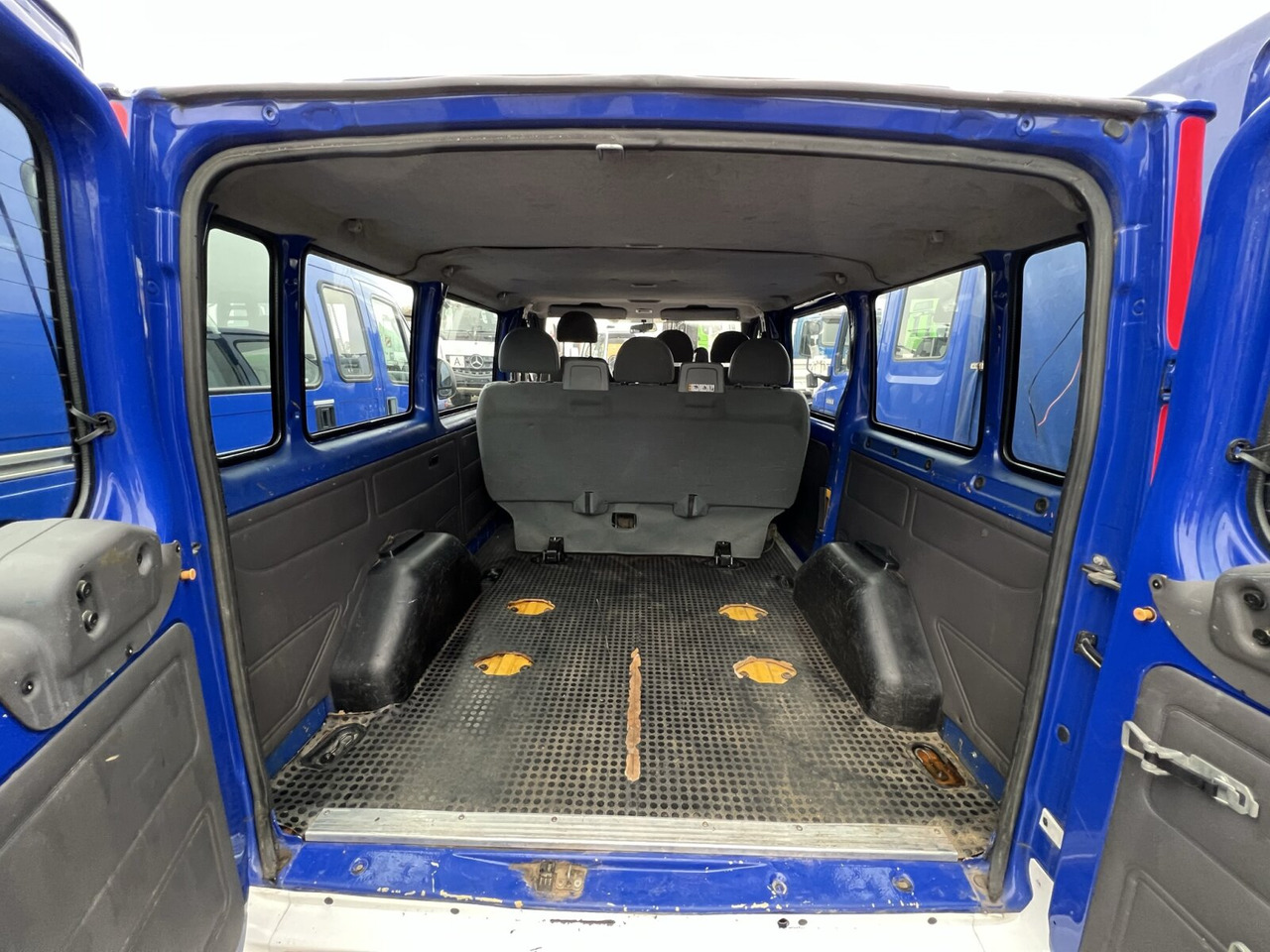 Ford Ford Transit 2,0 TDE 4x2 Ford Transit 2,0 TDE 4x2, EX-THW, 6 Sitze - Varebil med dobbelt førerhus: bilde 5 Ford Ford Transit 2,0 TDE 4x2 Ford Transit 2,0 TDE 4x2, EX-THW, 6 Sitze - Varebil med dobbelt førerhus: bilde 5