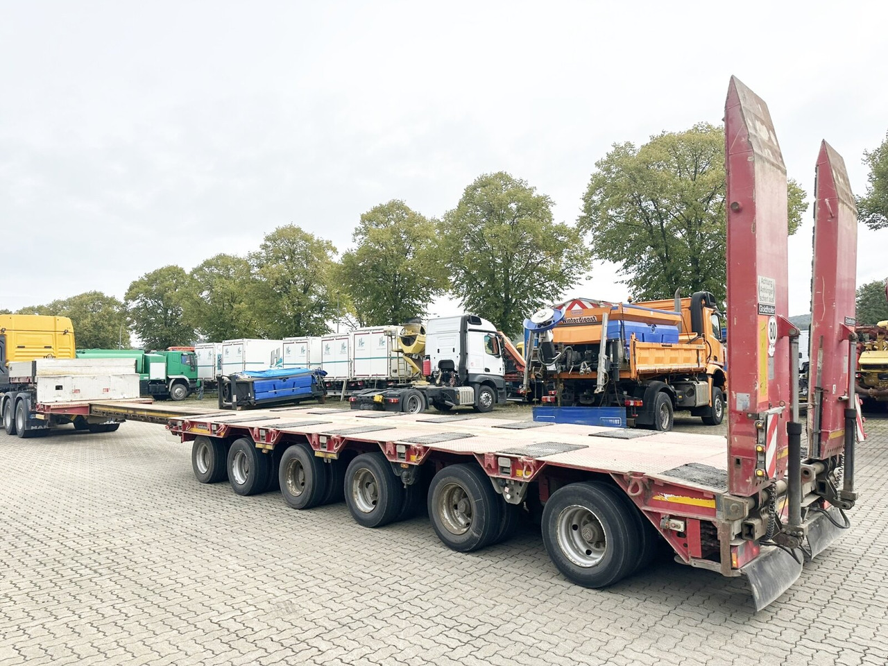 Goldhofer STZ L 6-67/80 A STZ-L 6-67/80 A, 6 Achsen, 86.000kg Ges.-Gew. - Lavloader semitrailer: bilde 2 Goldhofer STZ L 6-67/80 A STZ-L 6-67/80 A, 6 Achsen, 86.000kg Ges.-Gew. - Lavloader semitrailer: bilde 2