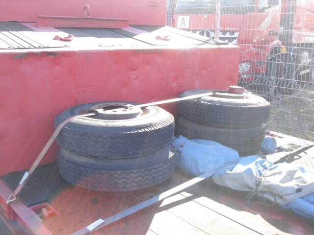 Goldhofer STZ -TL3-32/80 Goldhofer STZ-TL3-32/80 Nutzlast: 35 to., 5,85 m Tiefbett - Lavloader semitrailer: bilde 5 Goldhofer STZ -TL3-32/80 Goldhofer STZ-TL3-32/80 Nutzlast: 35 to., 5,85 m Tiefbett - Lavloader semitrailer: bilde 5