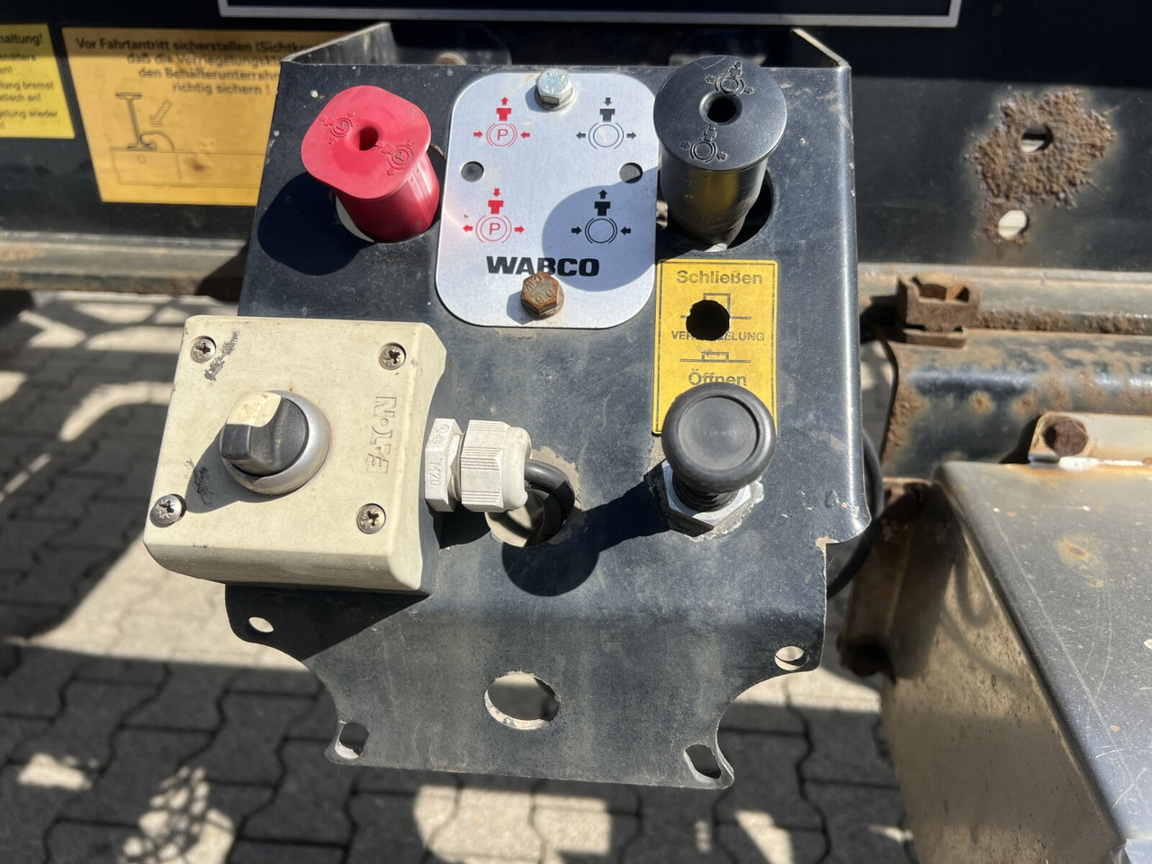 HSA 18.65 Schlittenabroller HUEFFERMANN HSA 18.65 Schlittenabroller - Krokhenger/ Liftdumper henger: bilde 2 HSA 18.65 Schlittenabroller HUEFFERMANN HSA 18.65 Schlittenabroller - Krokhenger/ Liftdumper henger: bilde 2