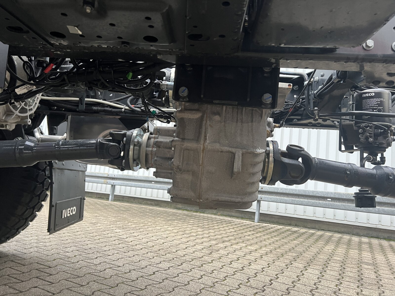 Iveco EuroCargo ML150E24 WS 4x4 EuroCargo ML150E24 WS 4x4, Euro3, mehrfach Vorhanden! - Chassis lastebil: bilde 2 Iveco EuroCargo ML150E24 WS 4x4 EuroCargo ML150E24 WS 4x4, Euro3, mehrfach Vorhanden! - Chassis lastebil: bilde 2