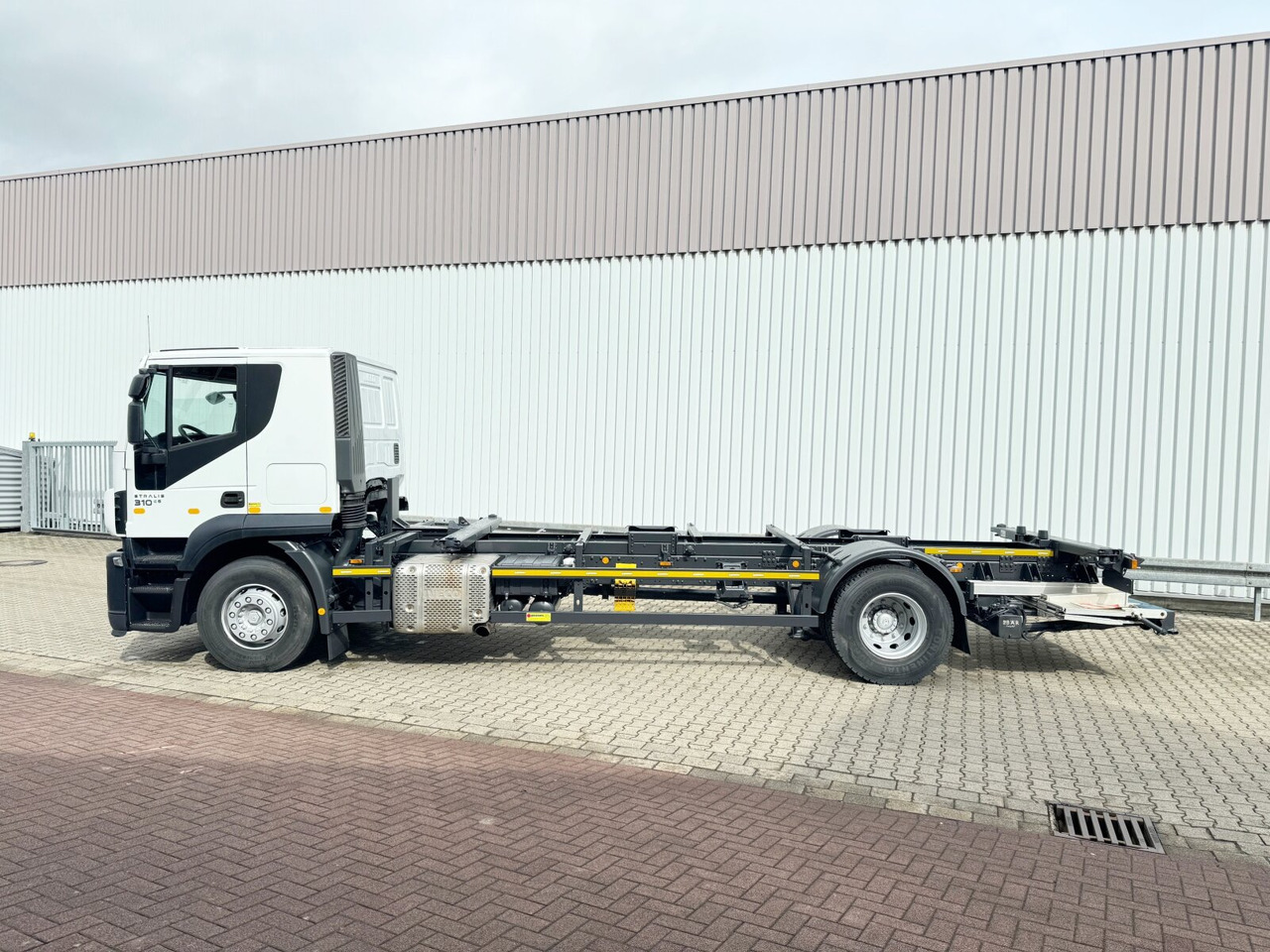 Leie Iveco Stralis AT 190 S31FP-CM 4x2 Stralis AT 190 S31FP-CM 4x2, LBW BÄR, Ex- Iveco Stralis AT 190 S31FP-CM 4x2 Stralis AT 190 S31FP-CM 4x2, LBW BÄR, Ex-: bilde 14