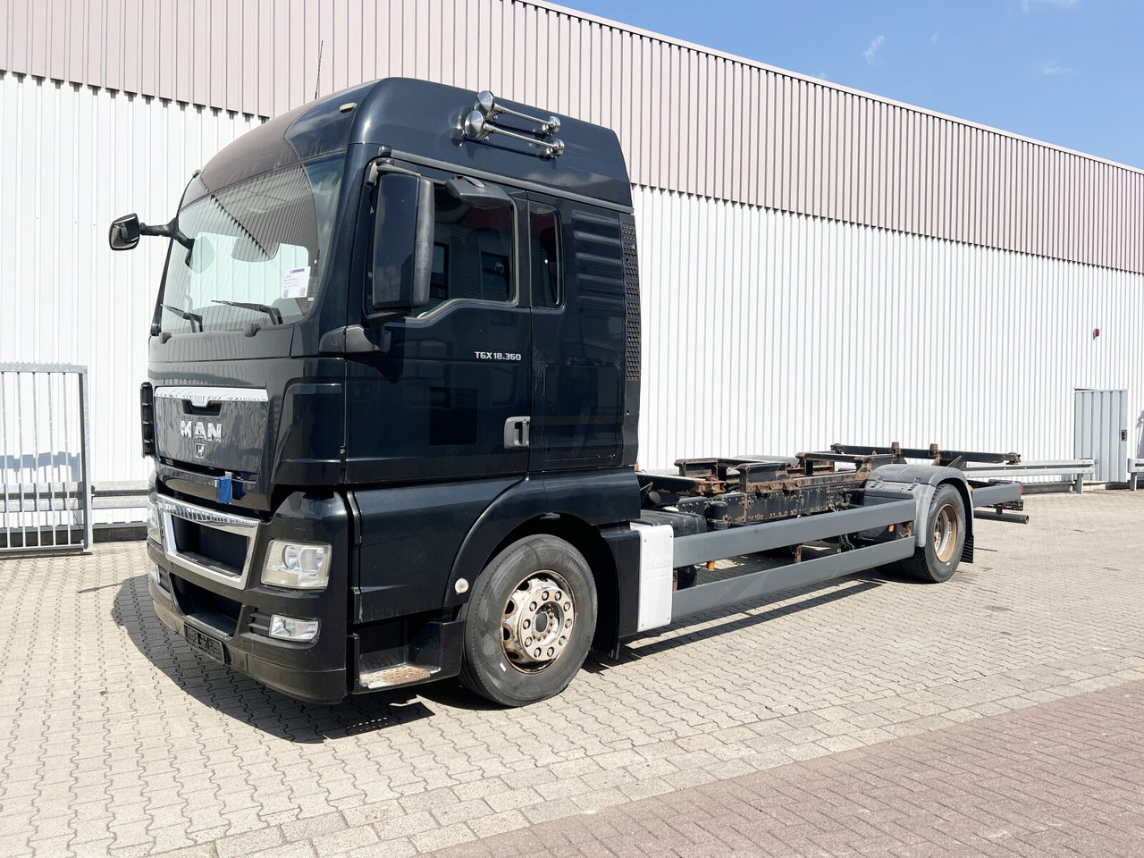 MAN TGA 18.360 4x2 LL TGA 18.360 4x2 LL, Fahrschulausstattung - Lastebil: bilde 1 MAN TGA 18.360 4x2 LL TGA 18.360 4x2 LL, Fahrschulausstattung - Lastebil: bilde 1