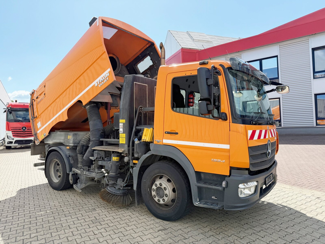 Leie Mercedes-Benz Atego 1524 LKO 4x2 Atego 1524 LKO 4x2, Kehrmaschine FAUN Viajet 6RH Mercedes-Benz Atego 1524 LKO 4x2 Atego 1524 LKO 4x2, Kehrmaschine FAUN Viajet 6RH: bilde 8
