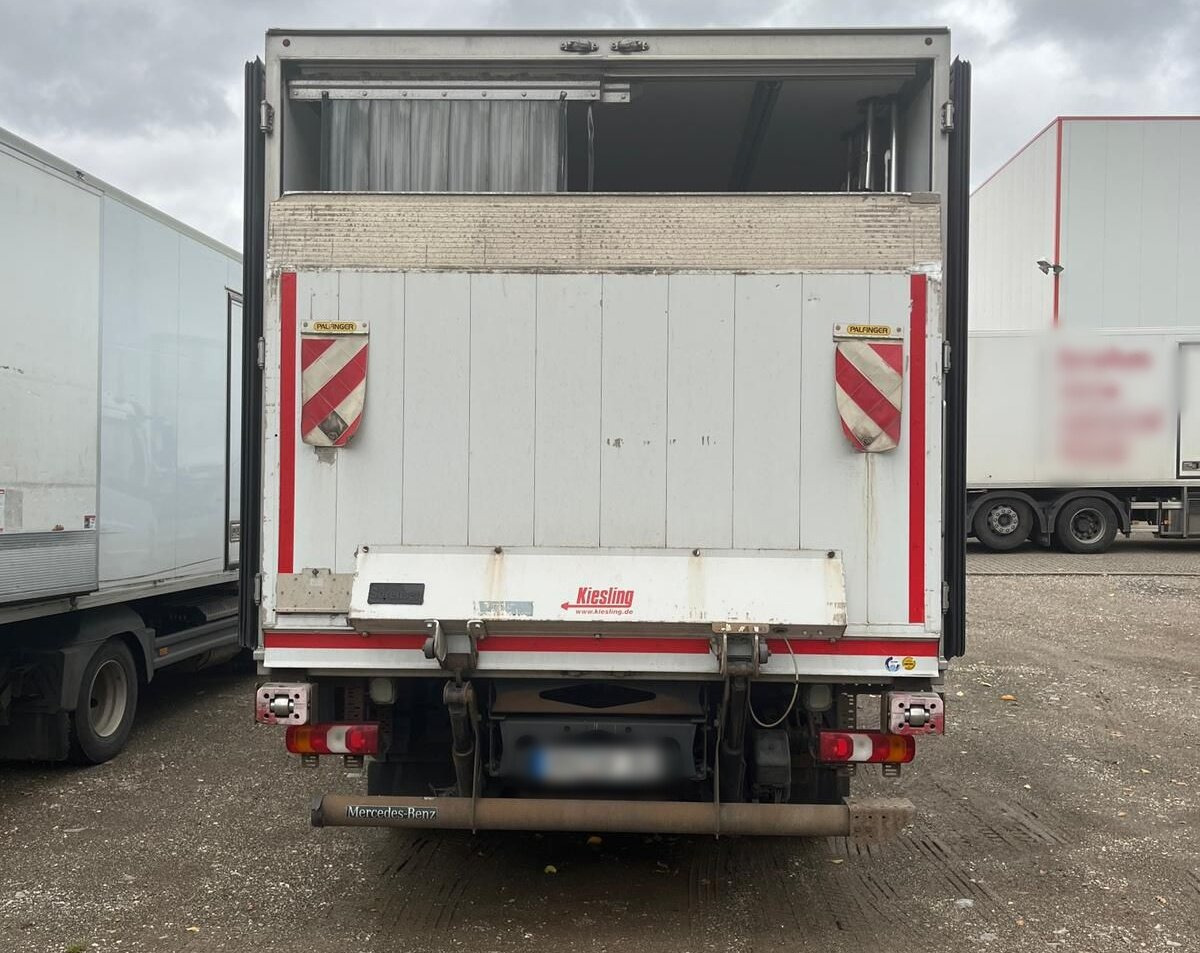 Mercedes-Benz Atego 816 4x2 Atego 816 4x2, Kühlkoffer, Trennwand, ThermoKing, LBW Sörensen - Lastebil: bilde 5 Mercedes-Benz Atego 816 4x2 Atego 816 4x2, Kühlkoffer, Trennwand, ThermoKing, LBW Sörensen - Lastebil: bilde 5
