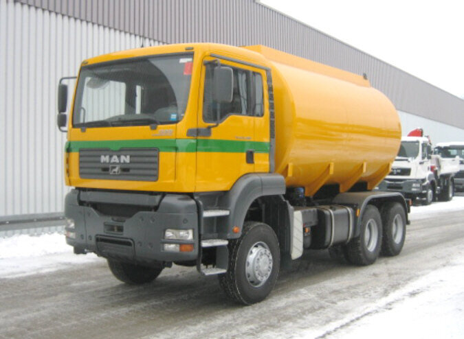 MAN TGA 26.430 6x6 - Tankbil: bilde 1 MAN TGA 26.430 6x6 - Tankbil: bilde 1