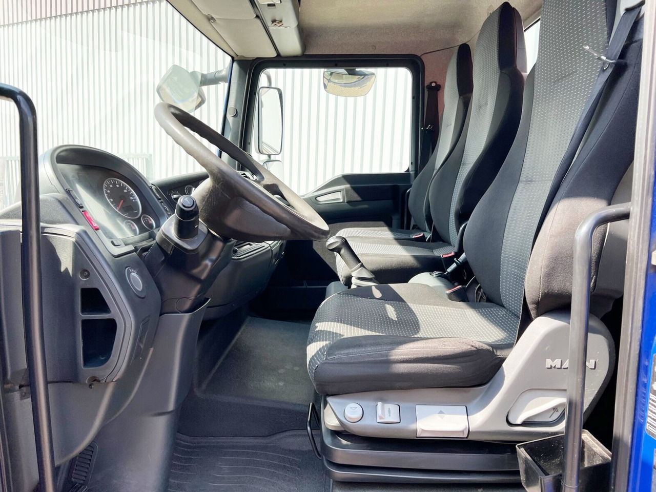 MAN TGL 12.180/210 4x2 BB TGL 12.180/210 4x2 BB, City-Abroller, Kran AMCO VEBA 807N2S - Krokbil, Kranbil: bilde 3 MAN TGL 12.180/210 4x2 BB TGL 12.180/210 4x2 BB, City-Abroller, Kran AMCO VEBA 807N2S - Krokbil, Kranbil: bilde 3