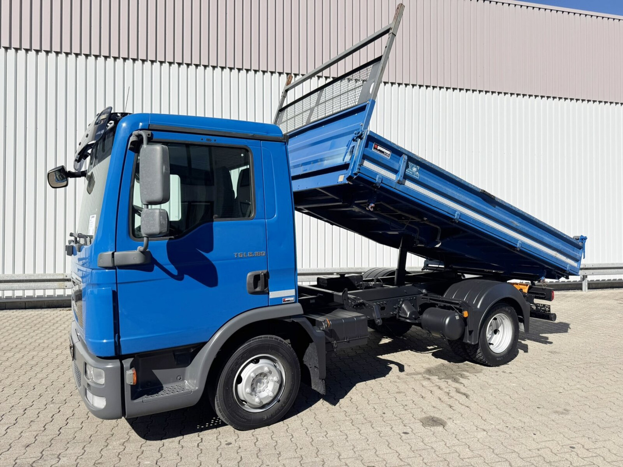 MAN TGL 8.180 4X2 BB TGL 8.180 4X2 BB, Meiller Kipper, 2x AHK - Tippbil: bilde 1 MAN TGL 8.180 4X2 BB TGL 8.180 4X2 BB, Meiller Kipper, 2x AHK - Tippbil: bilde 1