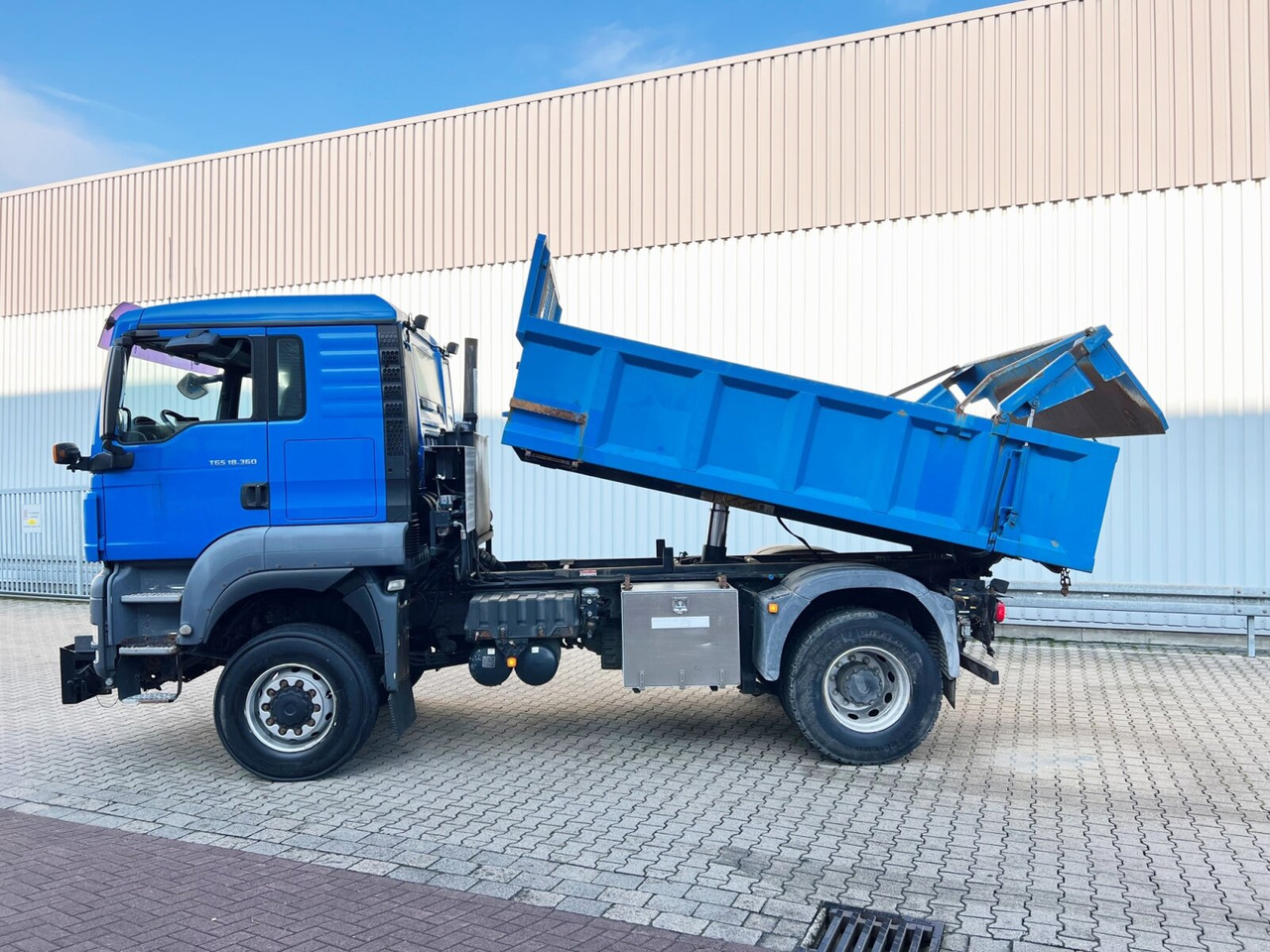 MAN TGS 18.360 4X4 BL TGS 18.360 4X4 BL, Hinterkipper, hydr. Heckklappe, Winterdienstausstattung - Tippbil: bilde 3 MAN TGS 18.360 4X4 BL TGS 18.360 4X4 BL, Hinterkipper, hydr. Heckklappe, Winterdienstausstattung - Tippbil: bilde 3