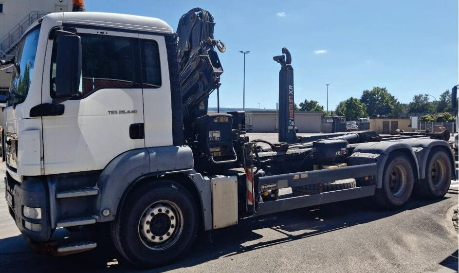 MAN TGS 26.440 BB 6x4 TGS 26.440 BB/6x4 Hiab Kran 166 BS-2-Hiduo, Multilift XR 21 S 59 Abrollanlage - Krokbil, Kranbil: bilde 2 MAN TGS 26.440 BB 6x4 TGS 26.440 BB/6x4 Hiab Kran 166 BS-2-Hiduo, Multilift XR 21 S 59 Abrollanlage - Krokbil, Kranbil: bilde 2