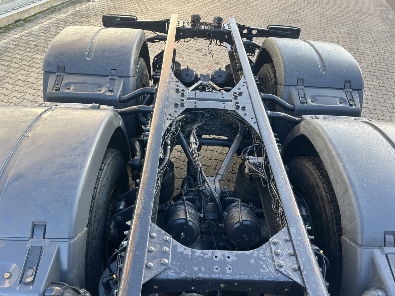 MAN TGS 26.500 6X6 BL TGS 26.500 6X6 BL, Intarder - Krokbil: bilde 2 MAN TGS 26.500 6X6 BL TGS 26.500 6X6 BL, Intarder - Krokbil: bilde 2