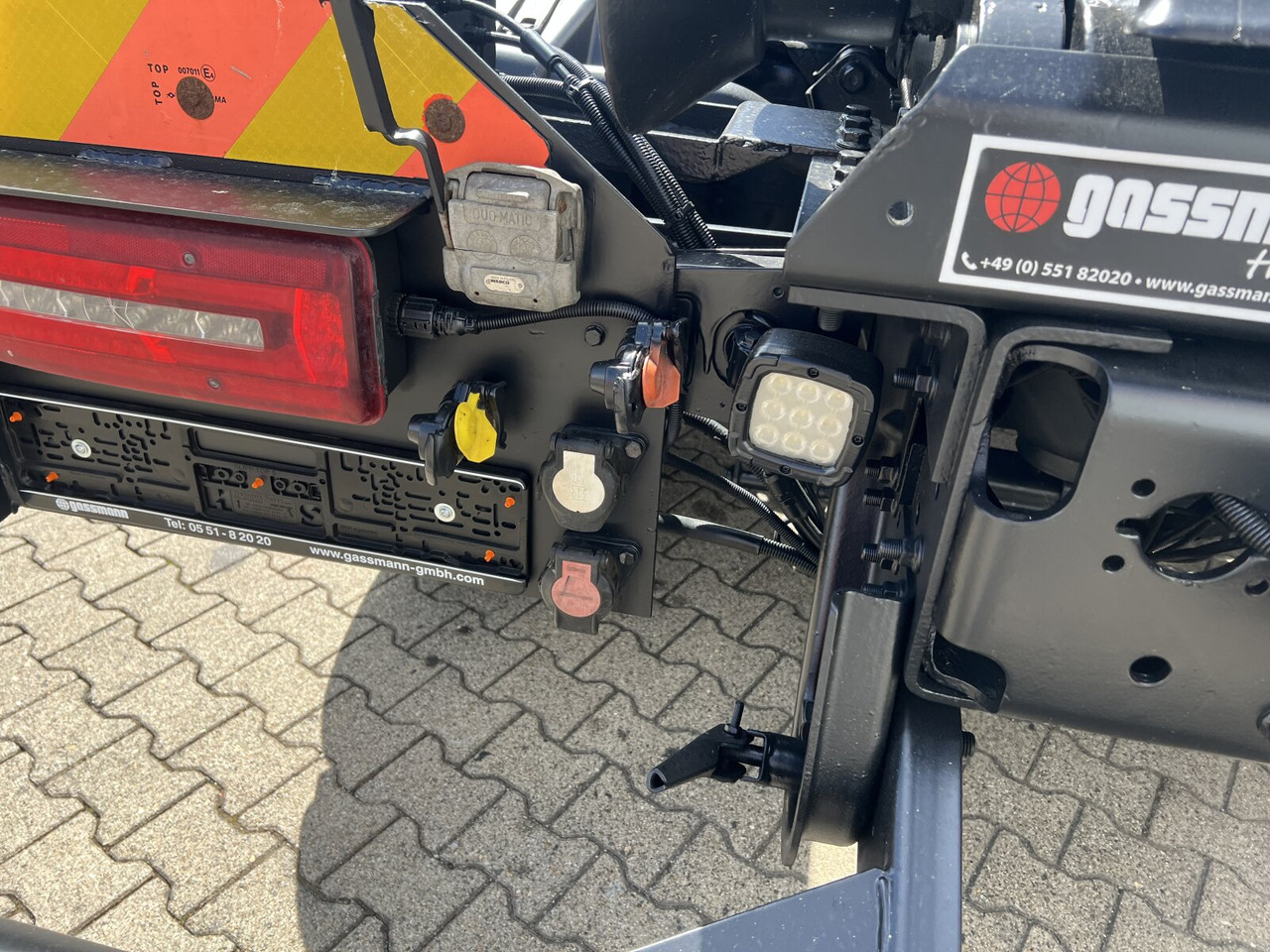 MAN TGS 26.500 6x4H-4 BL TGS 26.500 6x4H-4 BL, HydroDrive, PriTarder, Lenk-/Liftachse, AT-Motor - Krokbil: bilde 4 MAN TGS 26.500 6x4H-4 BL TGS 26.500 6x4H-4 BL, HydroDrive, PriTarder, Lenk-/Liftachse, AT-Motor - Krokbil: bilde 4