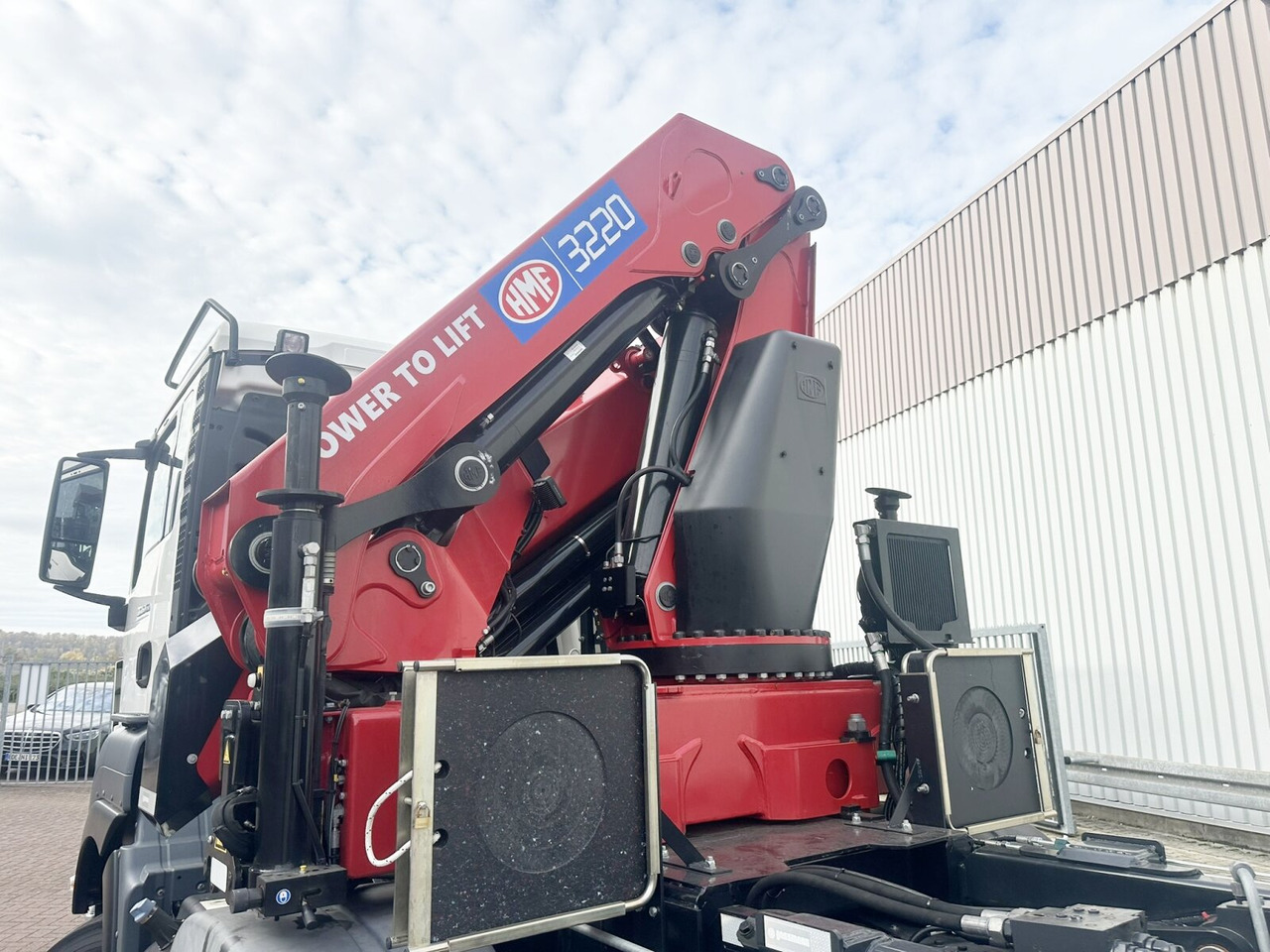 MAN TGS 35.480 8X4 BL TGS 35.480 8X4 BL, Intarder, Kran HMF 3220-K6, 4-fach Abstützung, Funk - Krokbil, Kranbil: bilde 2 MAN TGS 35.480 8X4 BL TGS 35.480 8X4 BL, Intarder, Kran HMF 3220-K6, 4-fach Abstützung, Funk - Krokbil, Kranbil: bilde 2