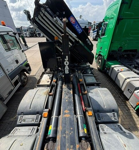 MAN TGS 35.500 8x4-4 BL TGS 35.500 8x4-4 BL, Lenk-/Liftachse, Kran HMF 3220-K6, Funk - Krokbil, Kranbil: bilde 2 MAN TGS 35.500 8x4-4 BL TGS 35.500 8x4-4 BL, Lenk-/Liftachse, Kran HMF 3220-K6, Funk - Krokbil, Kranbil: bilde 2