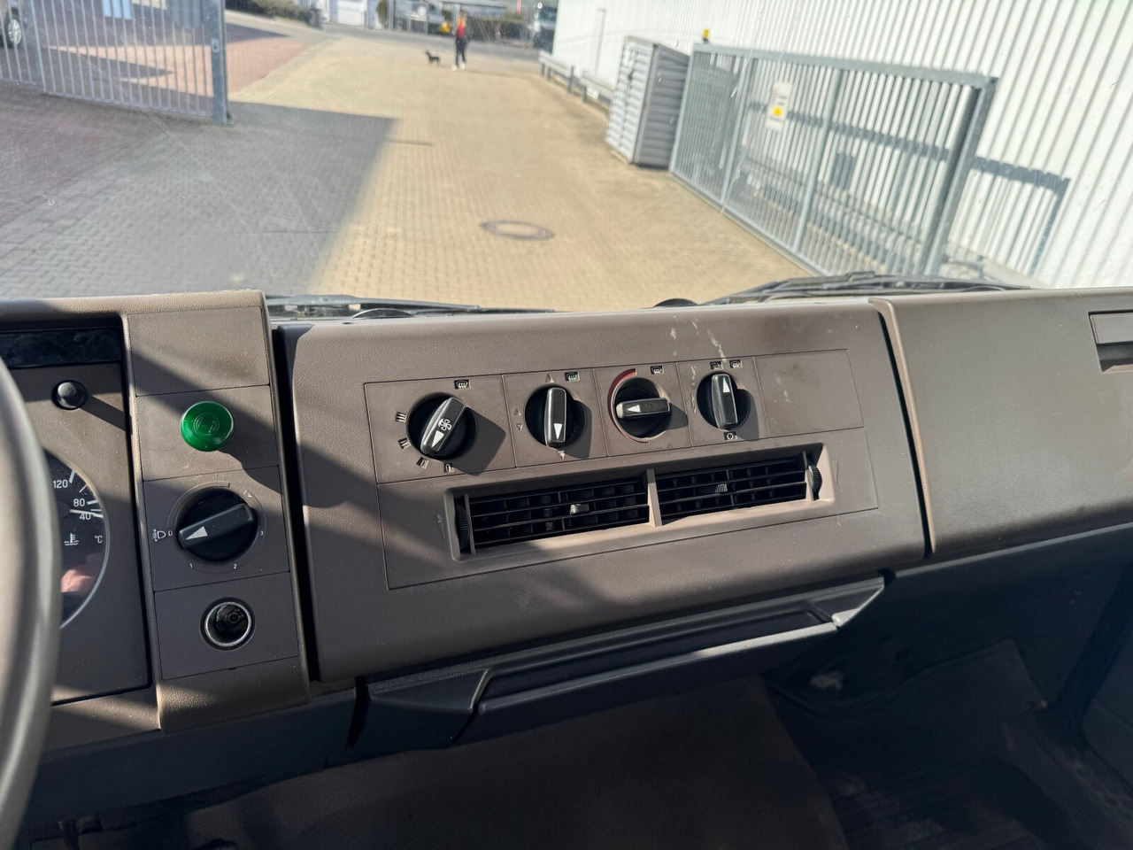 Mercedes-Benz 1314 K 4x2 1314 K 4x2, 6-Zylinder Motor, 2x AHK - Tippbil: bilde 5 Mercedes-Benz 1314 K 4x2 1314 K 4x2, 6-Zylinder Motor, 2x AHK - Tippbil: bilde 5