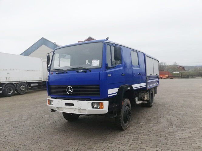 Mercedes-Benz 917 AF 4x4 Doka 917 AF 4x4 Doka - Skapbil: bilde 1 Mercedes-Benz 917 AF 4x4 Doka 917 AF 4x4 Doka - Skapbil: bilde 1