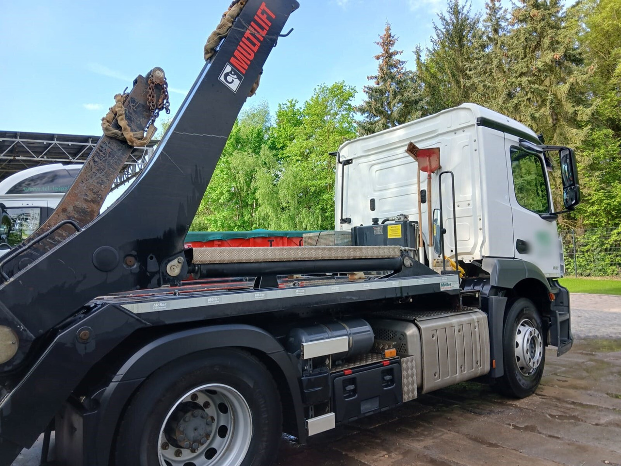 Mercedes-Benz Actros 1832 L 4x2 Actros 1832 L 4x2, Navi, MultimediaCockpit, Funk - Liftdumper lastebil: bilde 2 Mercedes-Benz Actros 1832 L 4x2 Actros 1832 L 4x2, Navi, MultimediaCockpit, Funk - Liftdumper lastebil: bilde 2