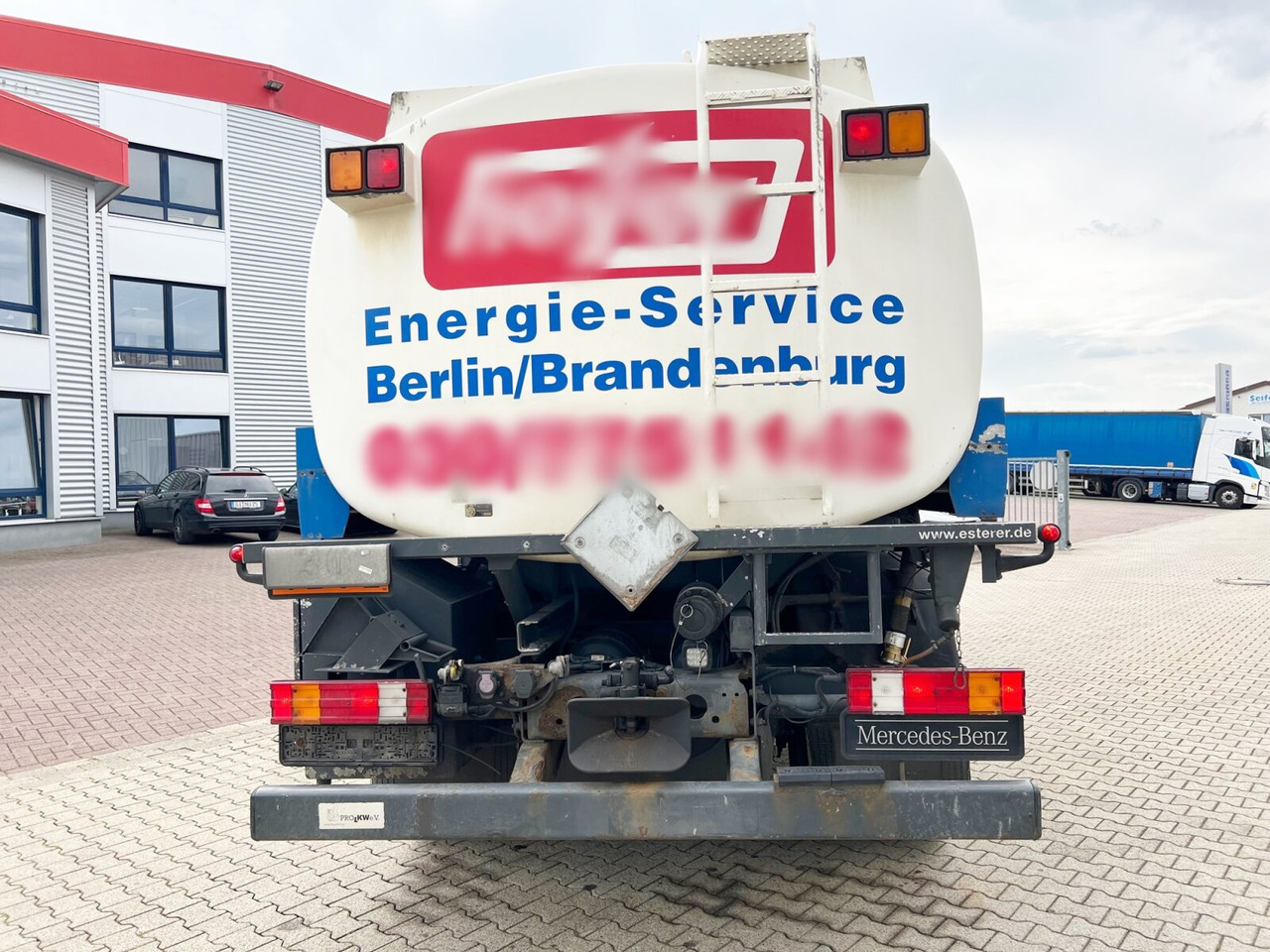 Mercedes-Benz Actros 1841 L 4x2 Actros 1841 L 4x2, Esterer-Tankaufbau, 3 Kammern, 14.000l, ADR - Tankbil: bilde 2 Mercedes-Benz Actros 1841 L 4x2 Actros 1841 L 4x2, Esterer-Tankaufbau, 3 Kammern, 14.000l, ADR - Tankbil: bilde 2