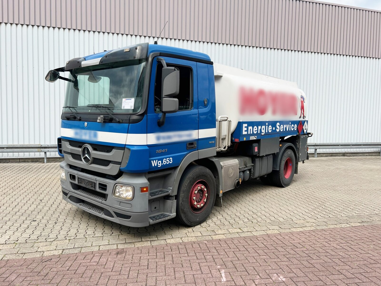 Mercedes-Benz Actros 1841 L 4x2 Actros 1841 L 4x2, Esterer-Tankaufbau, 3 Kammern, 14.000l, ADR - Tankbil: bilde 1 Mercedes-Benz Actros 1841 L 4x2 Actros 1841 L 4x2, Esterer-Tankaufbau, 3 Kammern, 14.000l, ADR - Tankbil: bilde 1