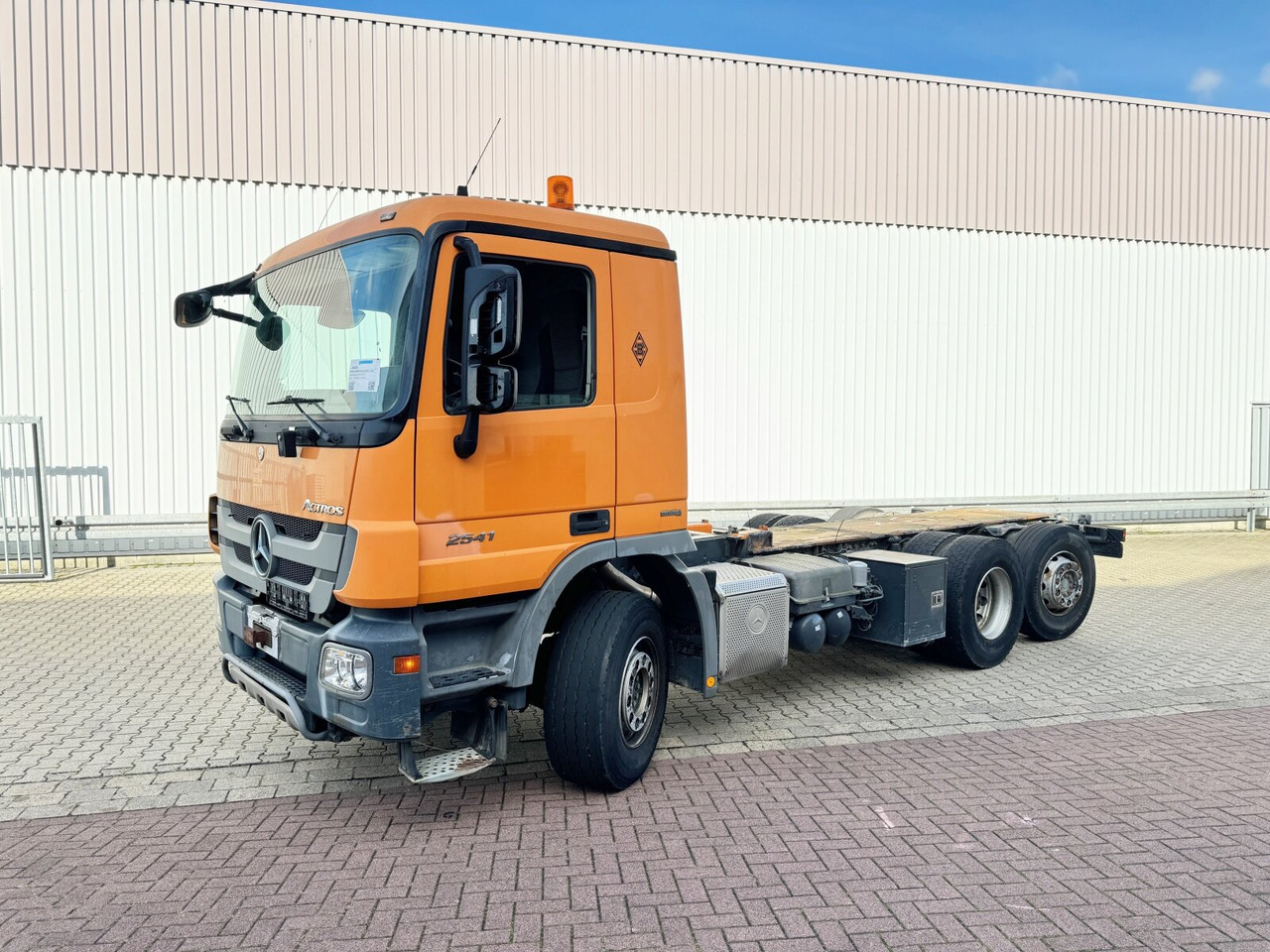 Mercedes-Benz Actros 2541 L 6x2 Actros 2541 L 6x2, Lenk-/Liftachse - Chassis lastebil: bilde 1 Mercedes-Benz Actros 2541 L 6x2 Actros 2541 L 6x2, Lenk-/Liftachse - Chassis lastebil: bilde 1