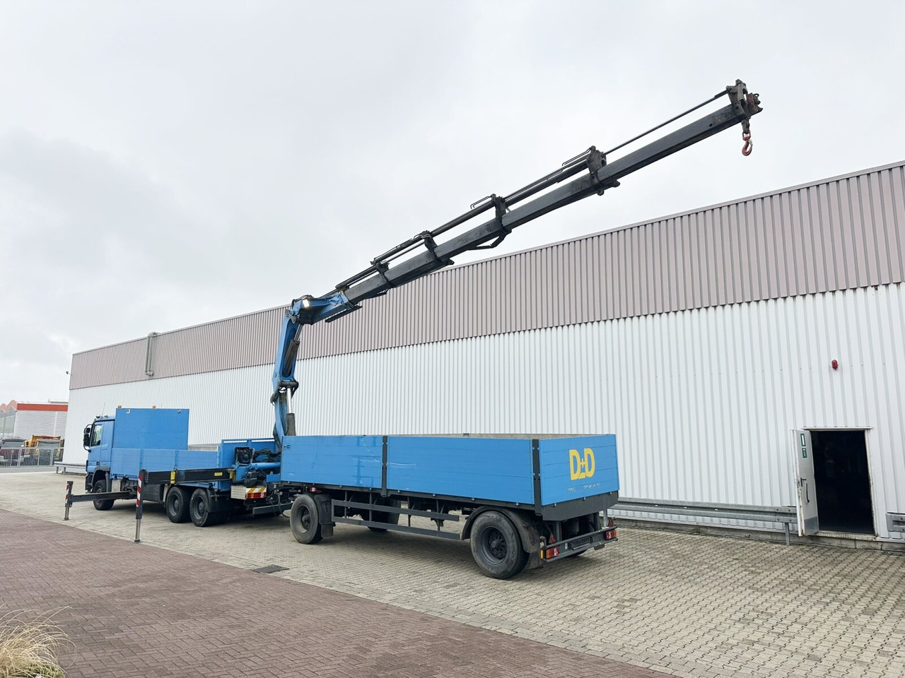 Mercedes-Benz Actros 2741 L 6x4 Actros 2741 L 6x4, Twist-Lock ausz. auf 3m, Heckkran Palfinger PK 42502-D, Funk - Planbil, Kranbil: bilde 4 Mercedes-Benz Actros 2741 L 6x4 Actros 2741 L 6x4, Twist-Lock ausz. auf 3m, Heckkran Palfinger PK 42502-D, Funk - Planbil, Kranbil: bilde 4